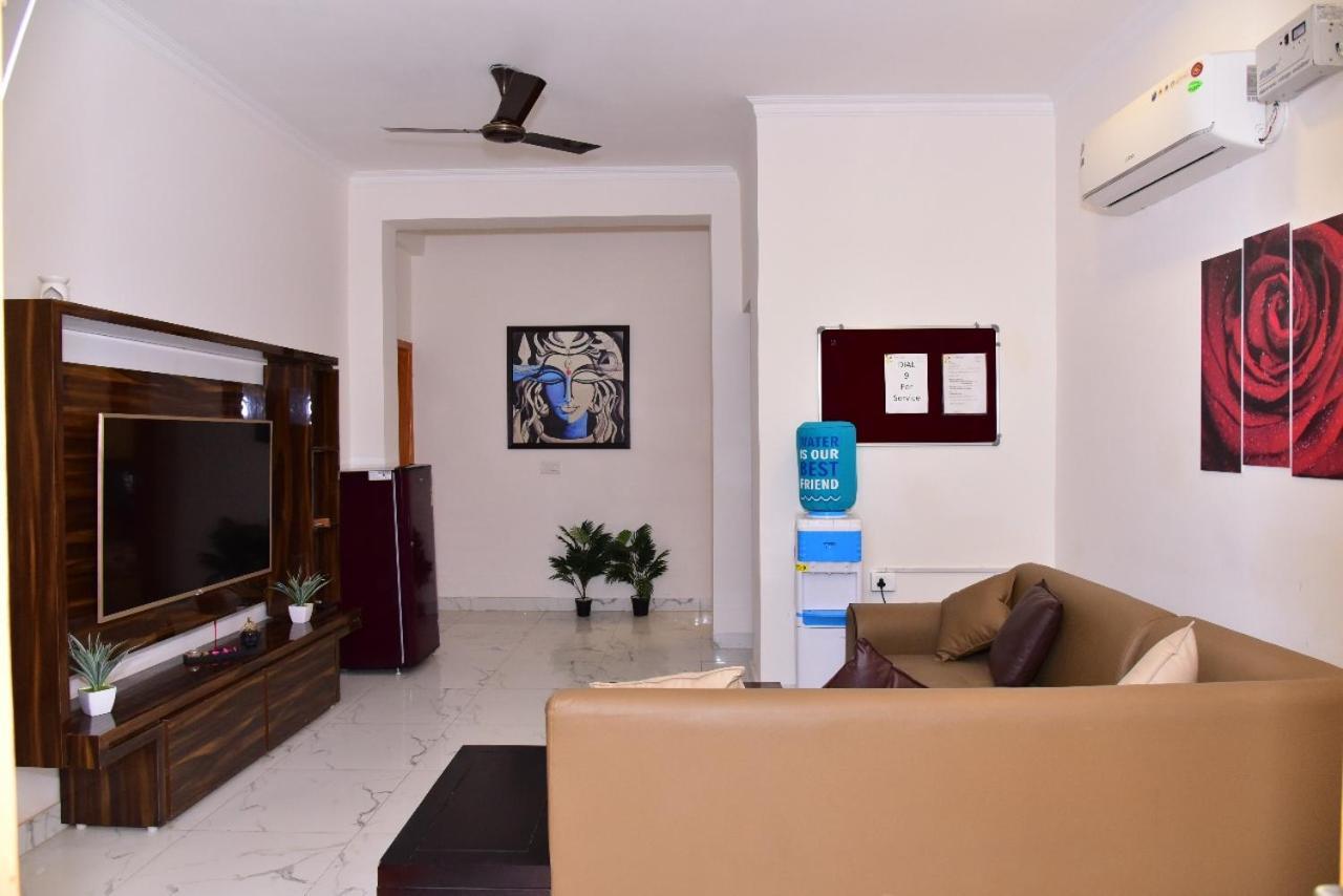Arkaya Inn Gurgáon Kültér fotó