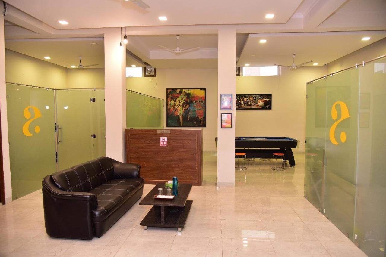 Arkaya Inn Gurgáon Kültér fotó